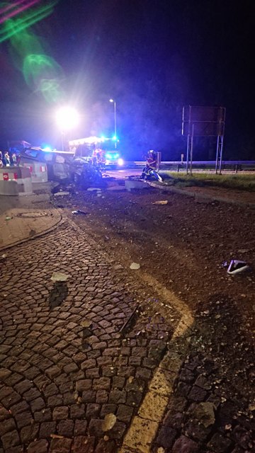 DSC_0000_BURST20200912222800615 groß.jpg